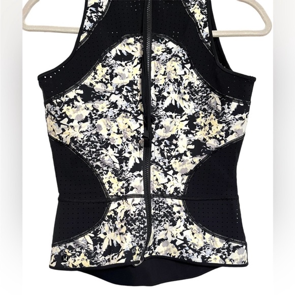 Lululemon Salty Swim Rashie Crosscourt Petal Black Clarity Yellow / Black - Picture 8 of 13